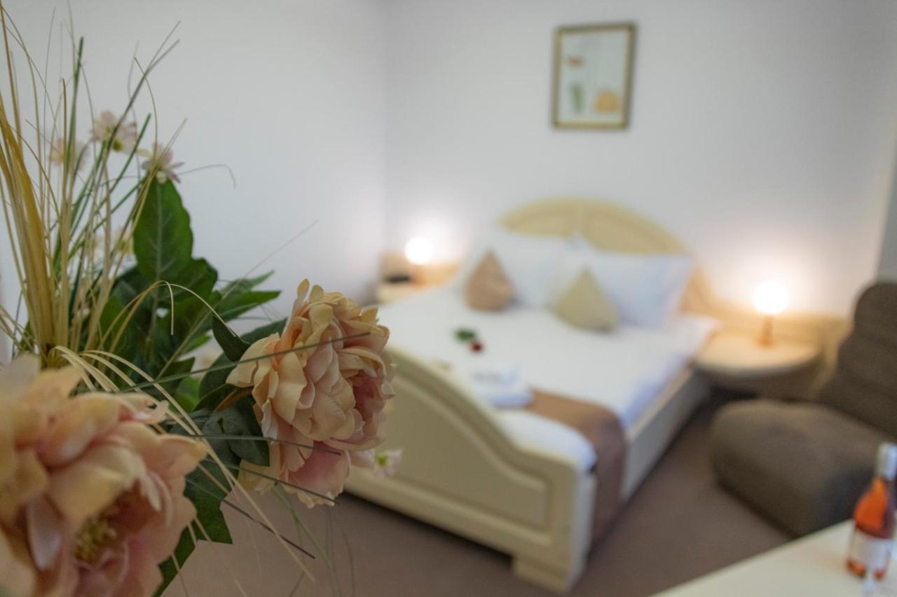 Hotel Randy Констанца Экстерьер фото