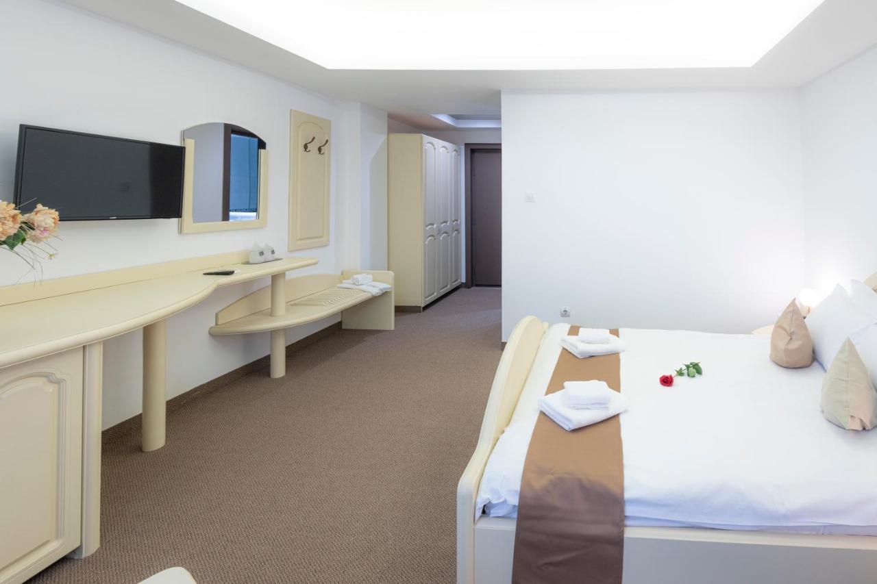 Hotel Randy Констанца Экстерьер фото