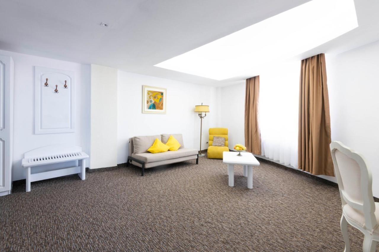 Hotel Randy Констанца Экстерьер фото