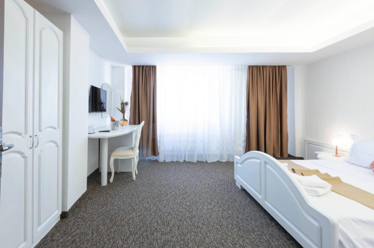 Hotel Randy Констанца Экстерьер фото