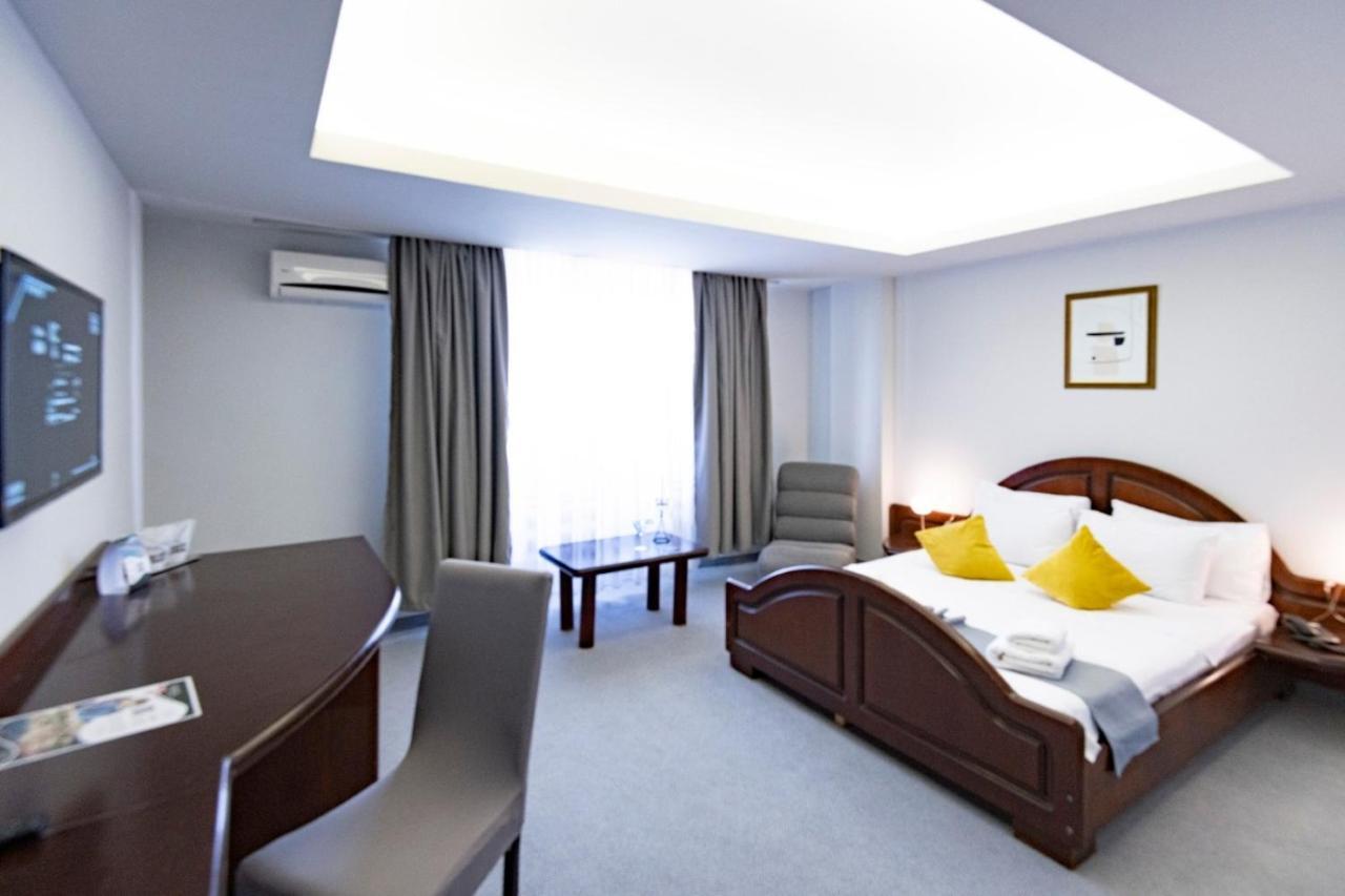 Hotel Randy Констанца Экстерьер фото