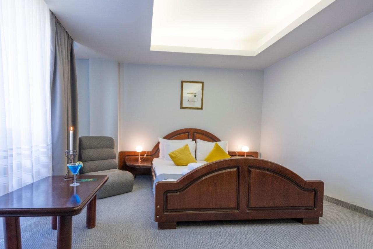 Hotel Randy Констанца Экстерьер фото