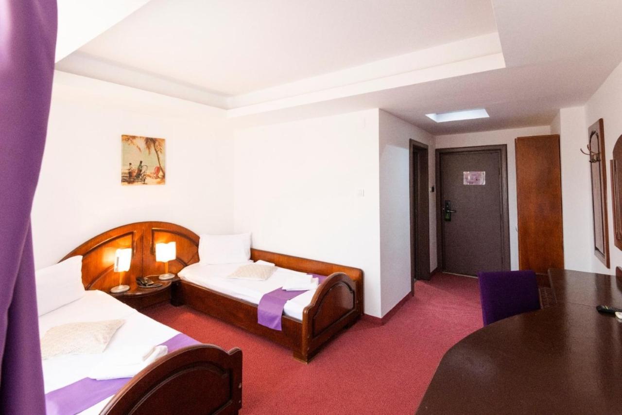 Hotel Randy Констанца Экстерьер фото